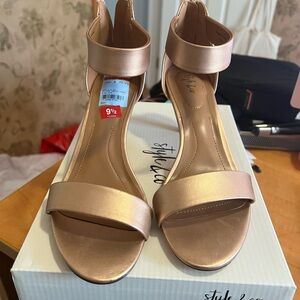 Style & Co. Women's Gold Sandals